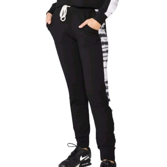 Monrow Pants - MONROW Sporty Sweatpants w/ Tie-Dye Side Panels in Blk size XS
